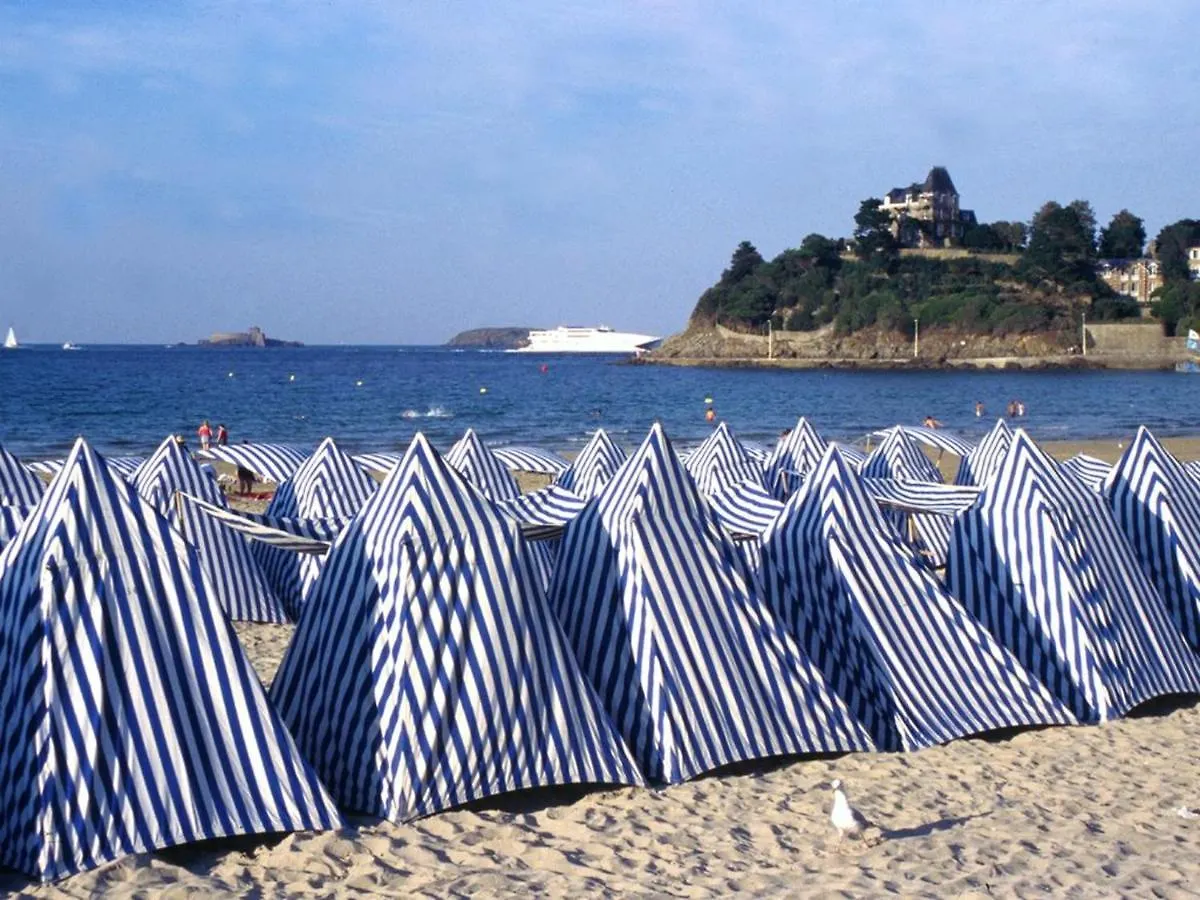Apartment Appartement Charmant A Dinard Avec Balcon Et Jardin