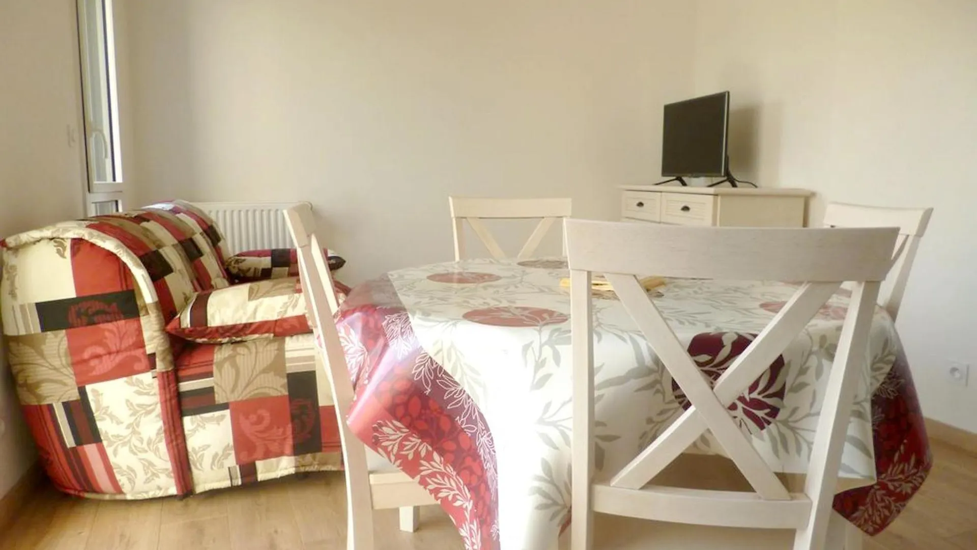 Apartment Appartement Charmant A Dinard Avec Balcon Et Jardin